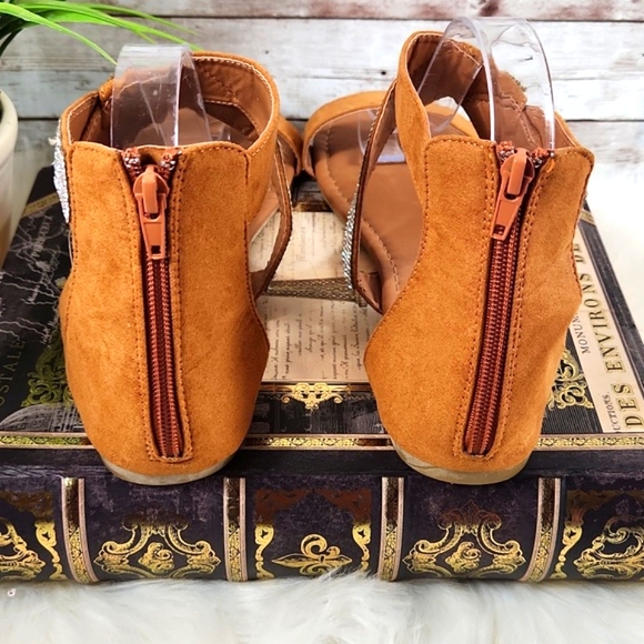 NWT, Olivia Miller, tan, clear bling sandle, cris cross bling strap, back zipper - Picture 8 of 8